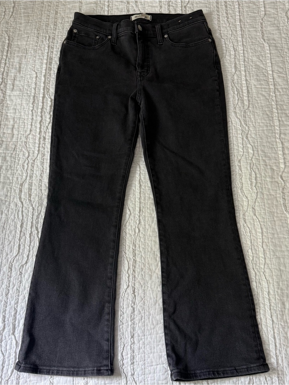 NWOT Madewell Mid-Rise Kick Out Jeans Womens 29 Black Flare Crop - Picture 4 of 10